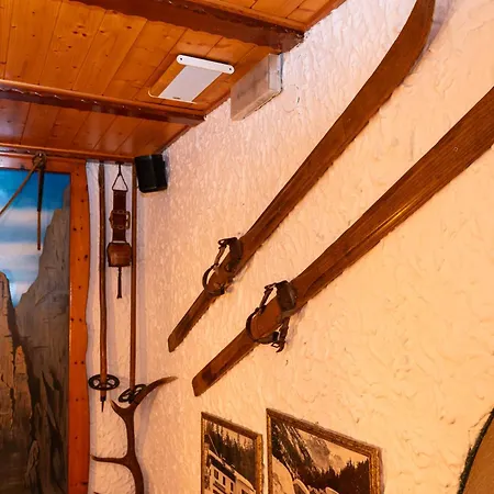 Hotel Garnì La Montanara-3